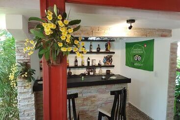 تختخواب و صبحانه Hostal Doña Amalia Cuba