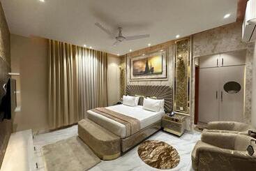 هتل Multan Swiss