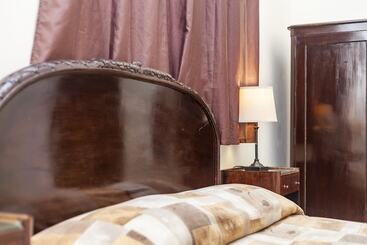 پانسیون Hostal Belele