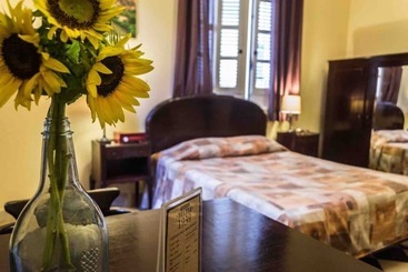 پانسیون Hostal Belele