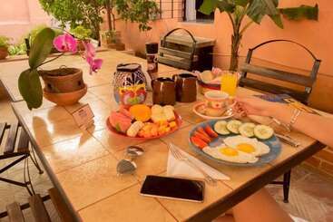 پانسیون Hostal Belele