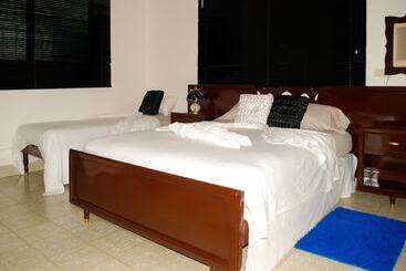 پانسیون Chalet San Carlos