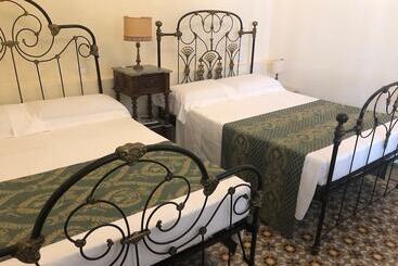 پانسیون Suite Florencia