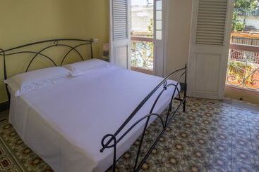 پانسیون Suite Florencia