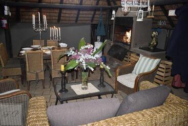 پانسیون The Rhino Room At Frederick S Place