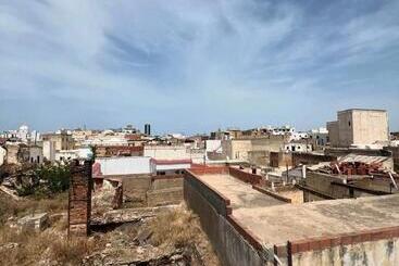 تختخواب و صبحانه Dar Zitouna
