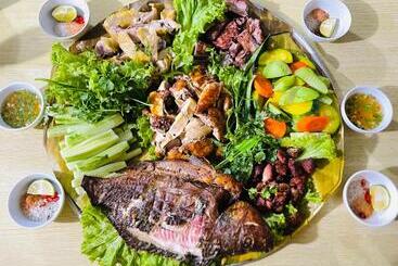 تختخواب و صبحانه Sánh Thuấn Homestay