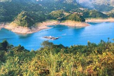تختخواب و صبحانه Sánh Thuấn Homestay