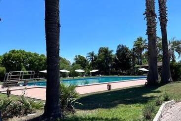 تختخواب و صبحانه Villa Garden