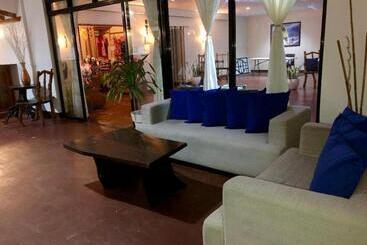 Cherinicole Beach Resort