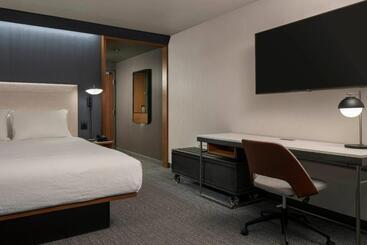 فندق Courtyard By Marriott Milwaukee Brookfield At Poplar Creek