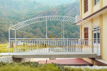 هتل Gyan Gauri Palace