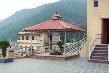 هتل Gyan Gauri Palace