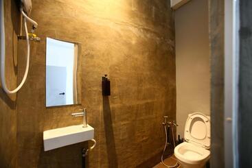 בית מלון כפרי Hangoutspacez Queensbay At Bayan Lepas Penang