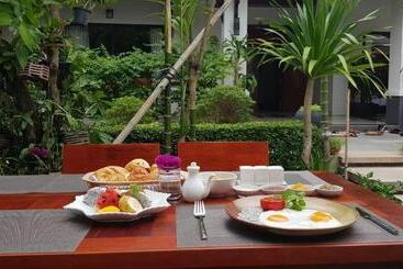 هتل Krissna Villa Siem Reap