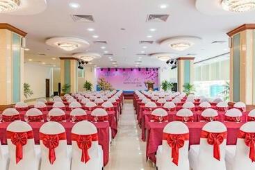 هتل Lam Giang