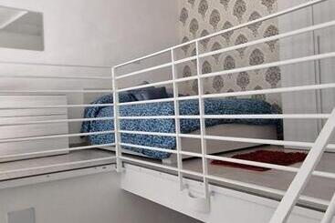 هتل Salerno Room