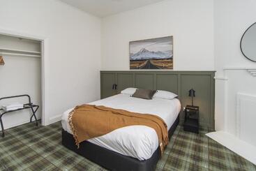 هتل The Fort Guesthouse Timaru