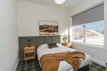 هتل The Fort Guesthouse Timaru