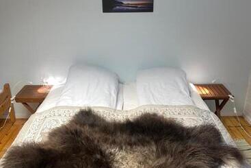 پانسیون Arctic Ocean Lodge