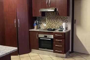 پانسیون Cosy Home