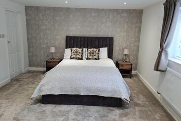 پانسیون Jays Modern Guest House