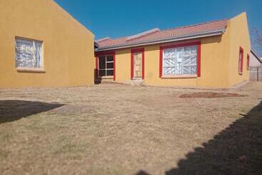 پانسیون Mmj Guest House