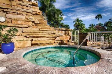 Pointe Estero Resort