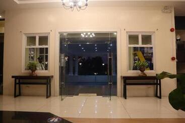 Primus Hotel And Resort