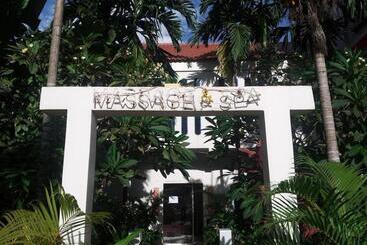 Pyramid Hotel & Spa