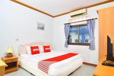 Resort Oyo 570 Seaside Hua Hin