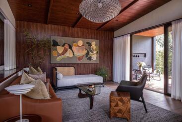 Shanti Cabin   Ezra Viniti Resort