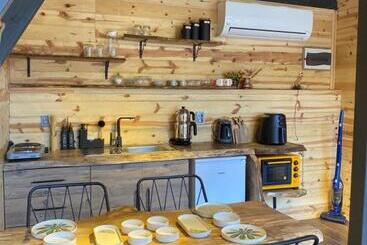 تختخواب و صبحانه Bukrasuitbungalow