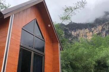 تختخواب و صبحانه Cool Pool Bungalow