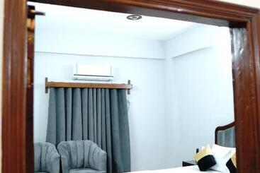 تختخواب و صبحانه Serenity Lodge Guest House