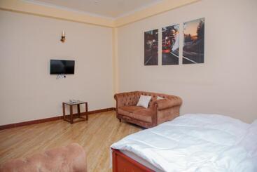 Butiama Hotel Chanika