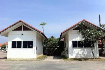 Chumphon Park Resort