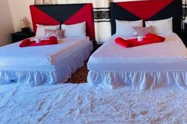 East Bed And Breakfast Guesthouse