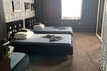 Hostel Terre