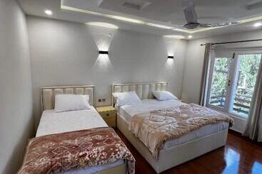 هتل Ameeri Resort