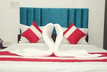 Fabhotel Casa Grand Inn