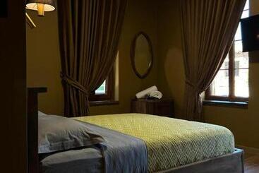 هتل Fole Guest House