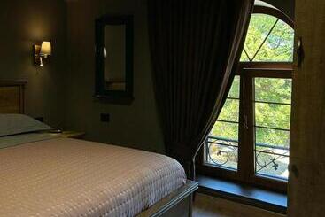 هتل Fole Guest House