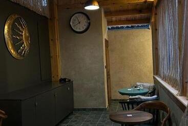 هتل Fole Guest House