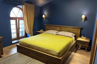 هتل Fole Guest House