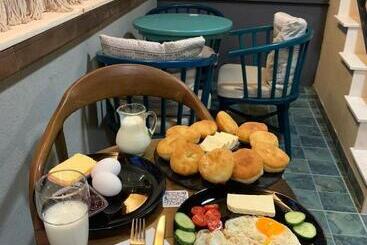هتل Fole Guest House