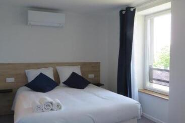 호텔 Hôtel Les Jardins De Saulzet