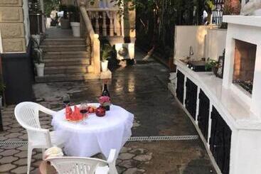 هتل Karakum Villa
