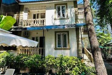 هتل Karakum Villa