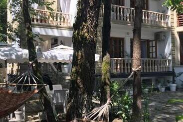 هتل Karakum Villa